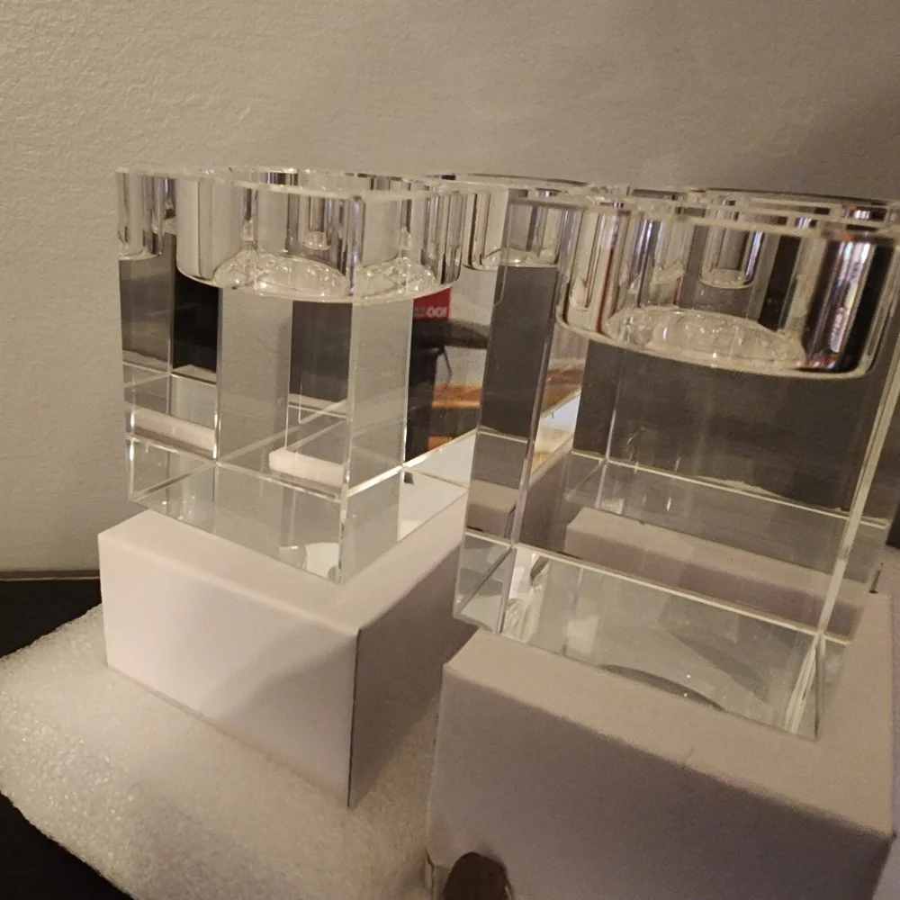 4 Pcs Clear Crystal 2×2×2.4 
